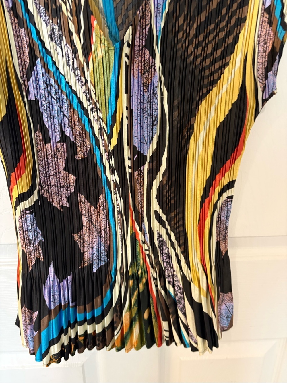 Milano Black Multicolor Pleated V-Neck Blouse - Picture 3 of 5